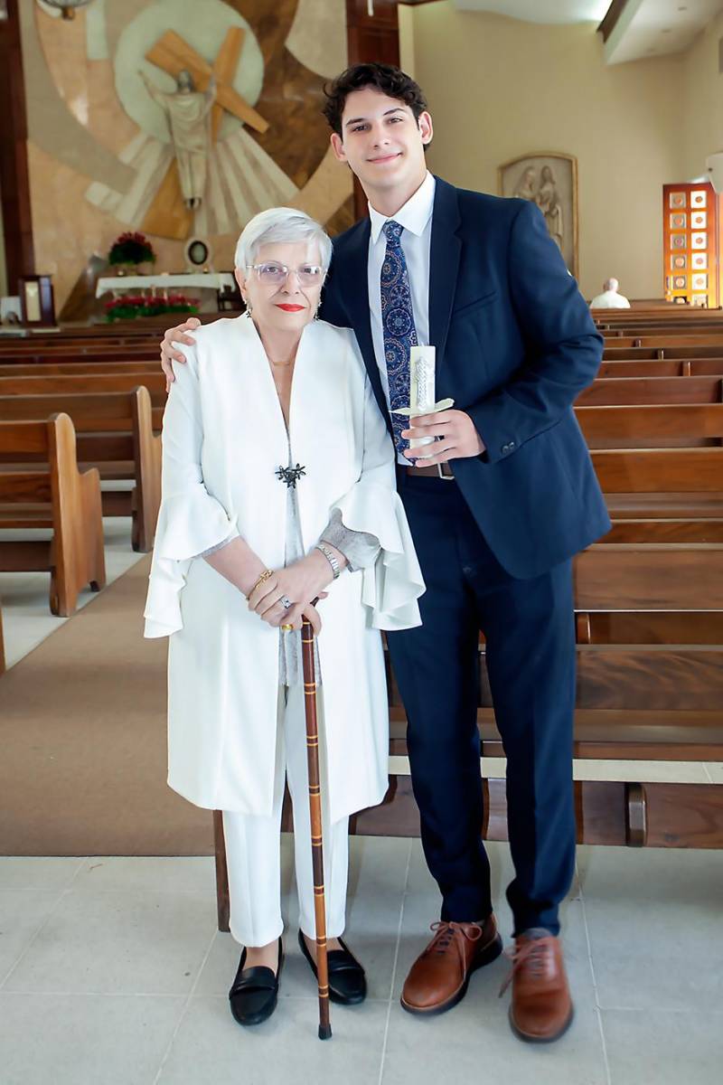 José Prieto y su abuela.