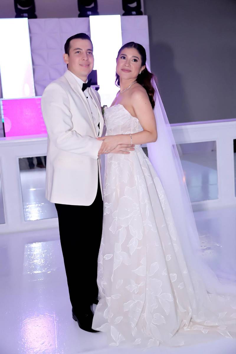 Fiesta de la boda de Paola Perdomo y Denis Cano