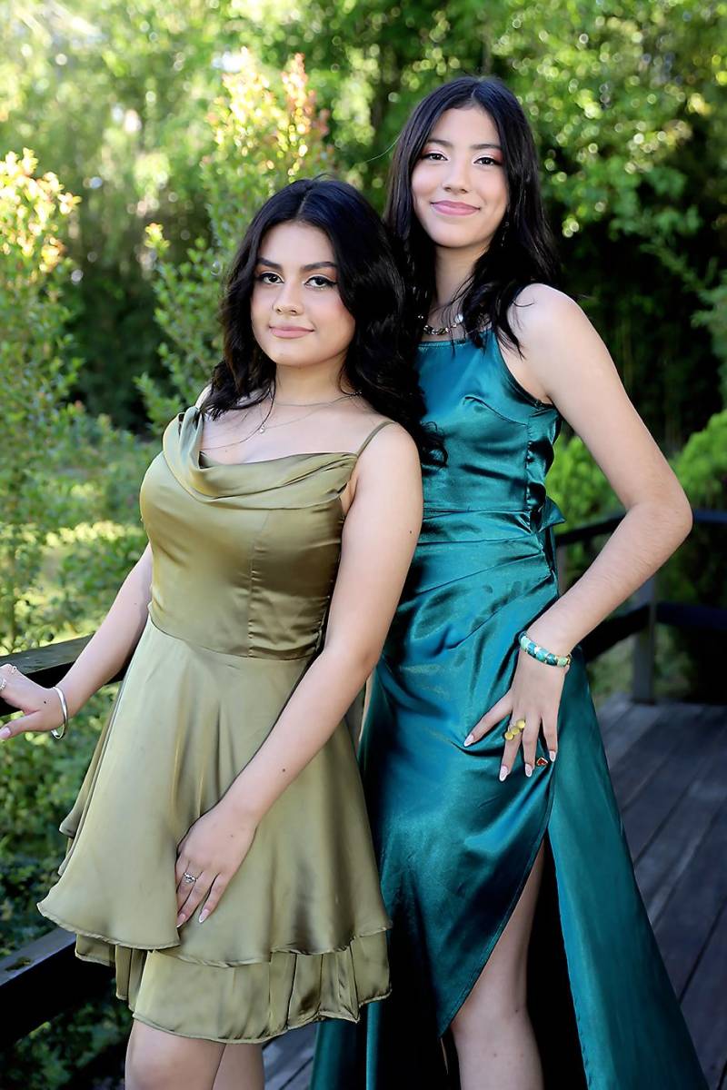 Alexa Castellanos y María Euceda.