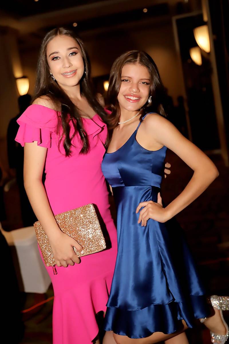 Montserrat Cruz y Valeria Paulette
