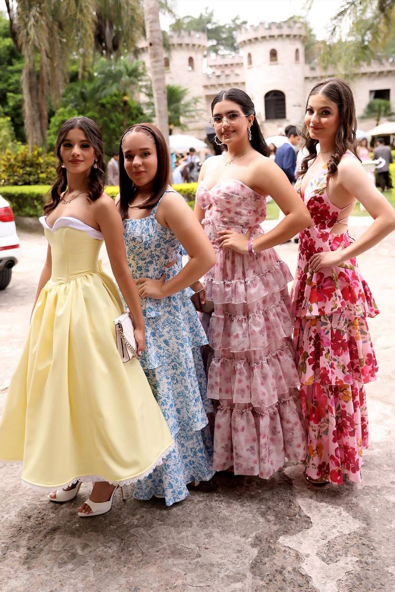 Miah Vindel, Andrea Barahona, Grazzia Lacayo y Marcela Urrutia.