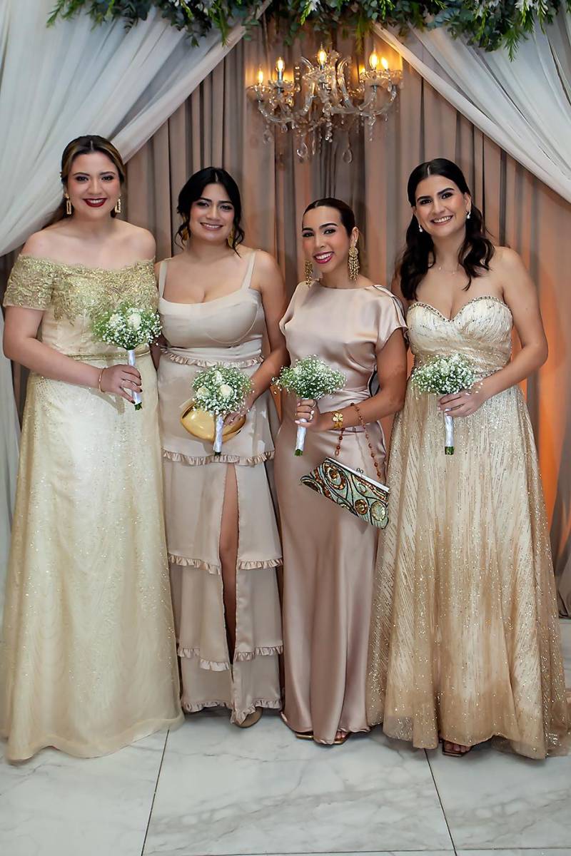 Paola Escobar, Angie Vallecillo, Andrea González e Isabel Flores-Gómez.