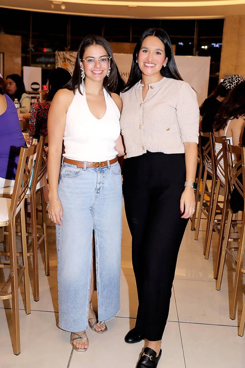 Marcela Pineda y Carla Pohl.