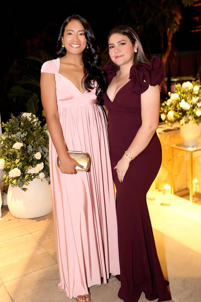 Giselle Canales y Cecilia Guevara