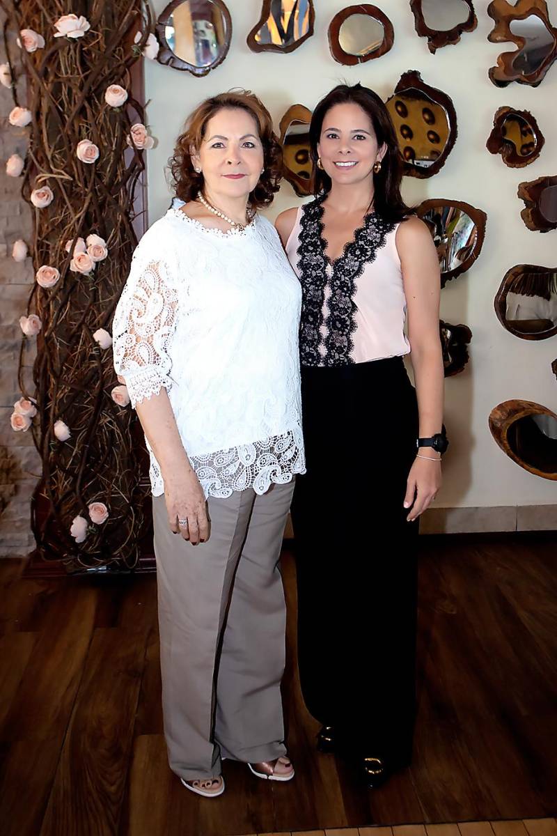 Adla Siwady y Heidy Chain