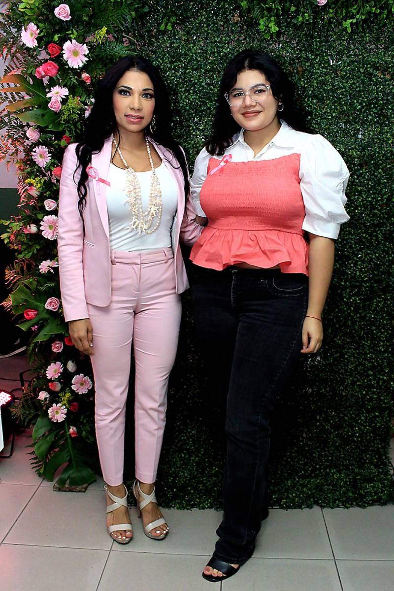 Sarahi Sánchez de Hush Cosmetic y Verónica Castellanos