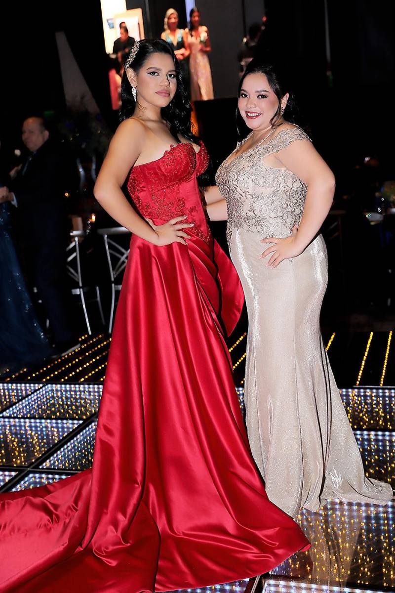 Ana y Kitzy Elvir.