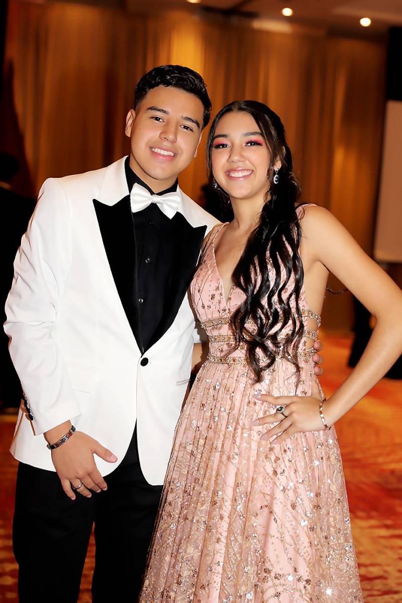 Emilio Flores y Tiffany Ramos
