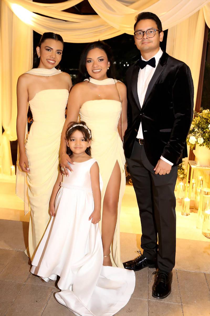 Dalia rivera, Alana Zamora, Lizzy Rivera y Reynaldo Aguilar 