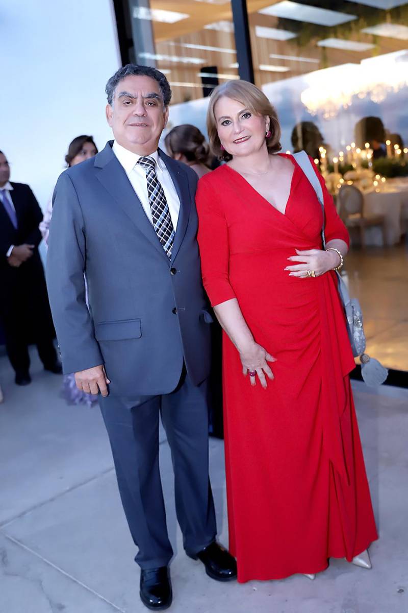 La boda de Iván Wolozny y Jacqueline Bográn
