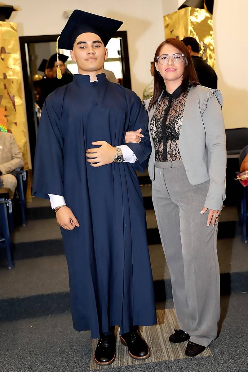 César Meza y karem Flores