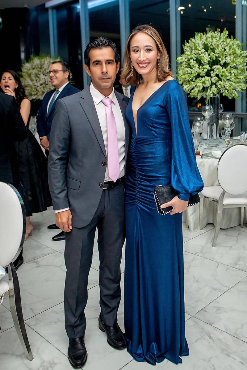 Eduardo y Karen de Roca.
