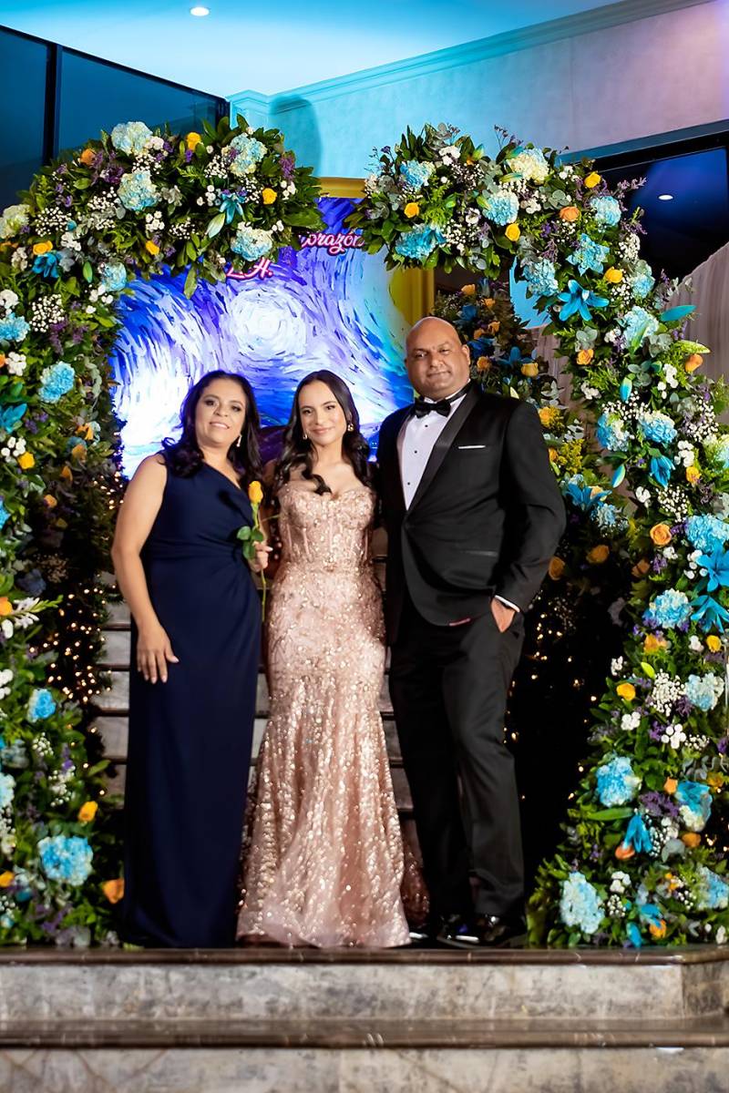 Deysi Martínez, Marian Díaz y Ronal Díaz.