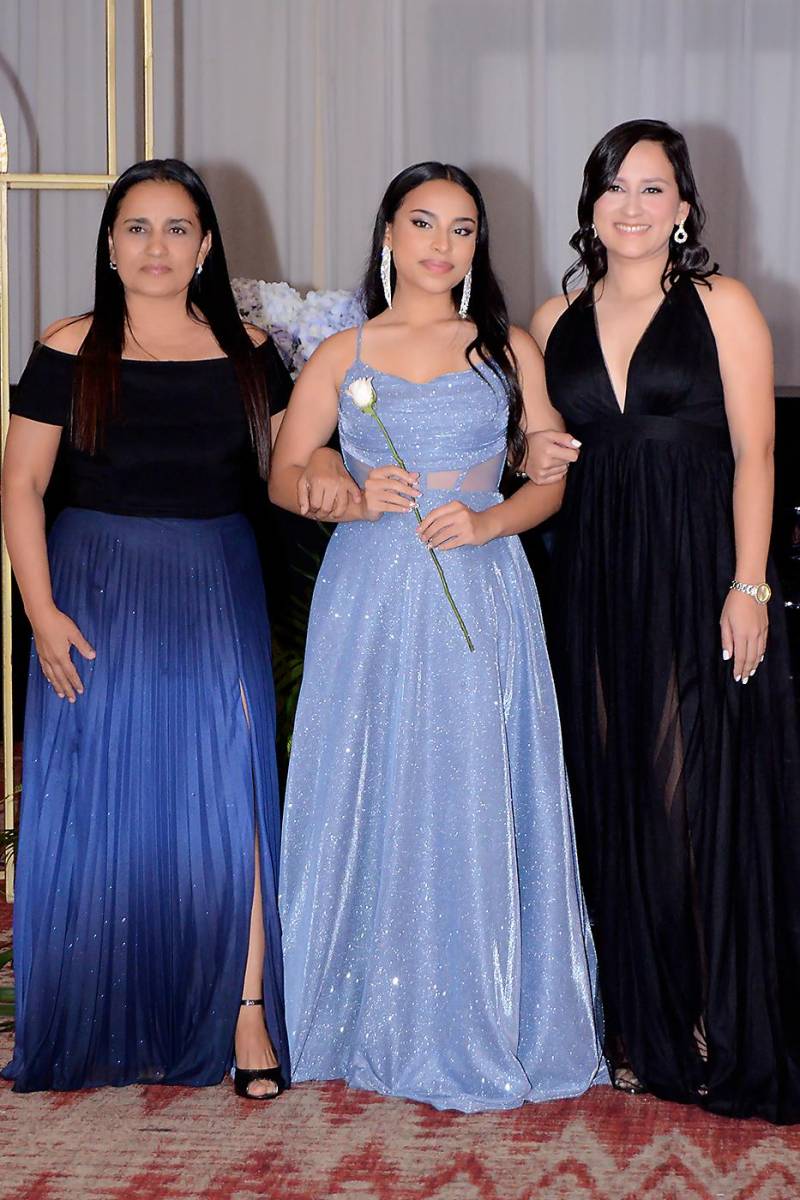 Leyla Rivera, Carmen Nolasco y Dulce Nolasco 
