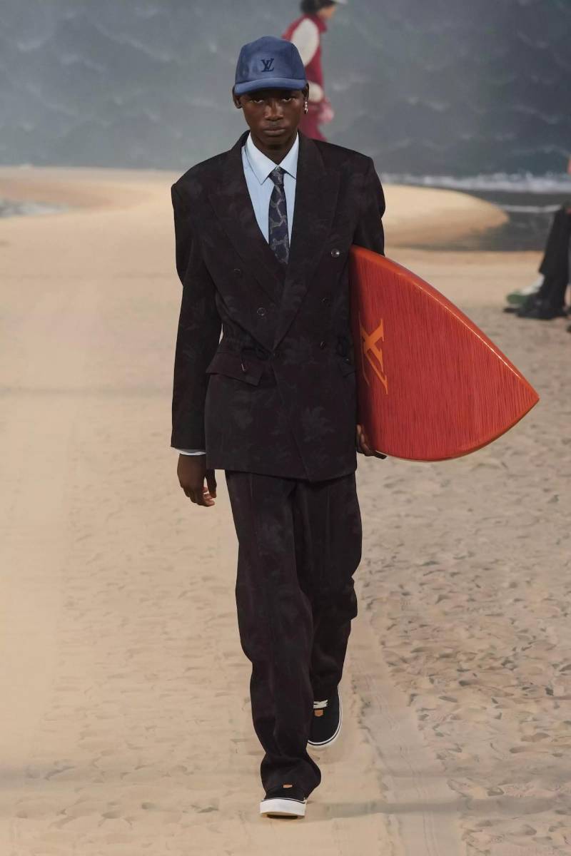 Louis Vuitton lleva la playa a París con la colección Primavera/Verano 2026-2027