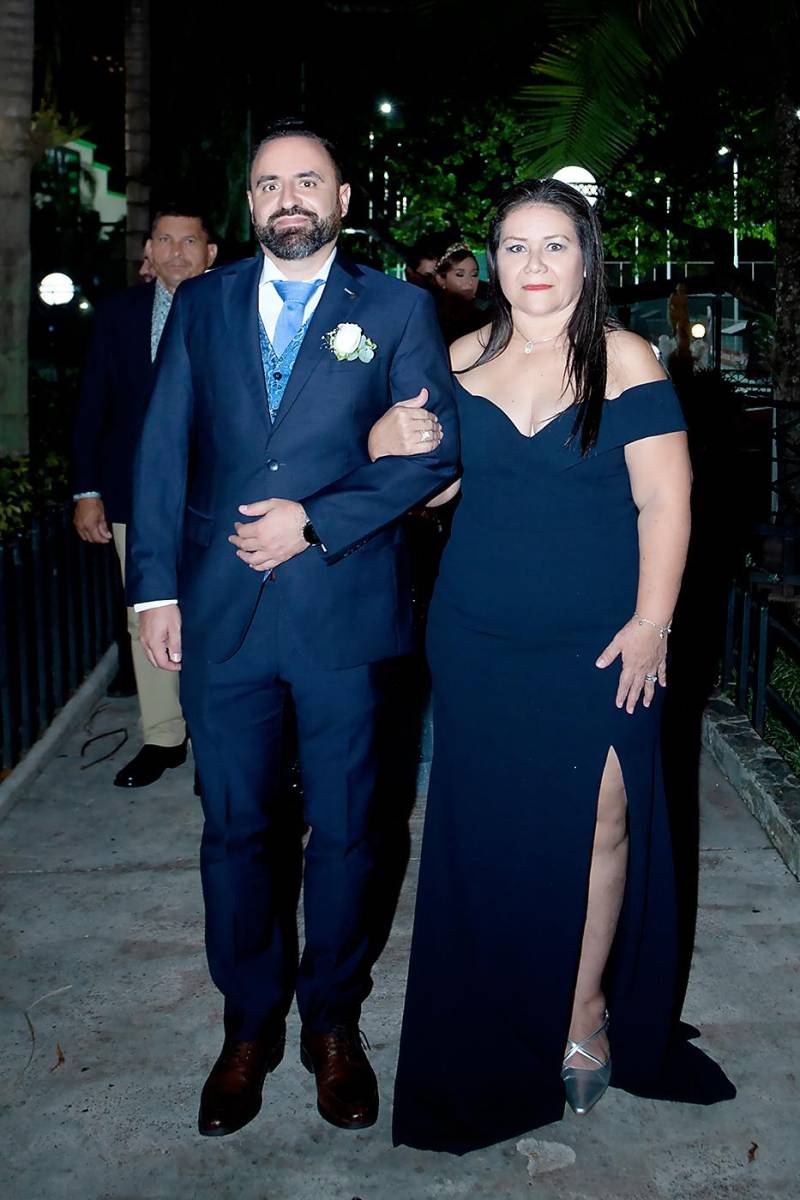 Emannuel García y Doty Mazariegos.