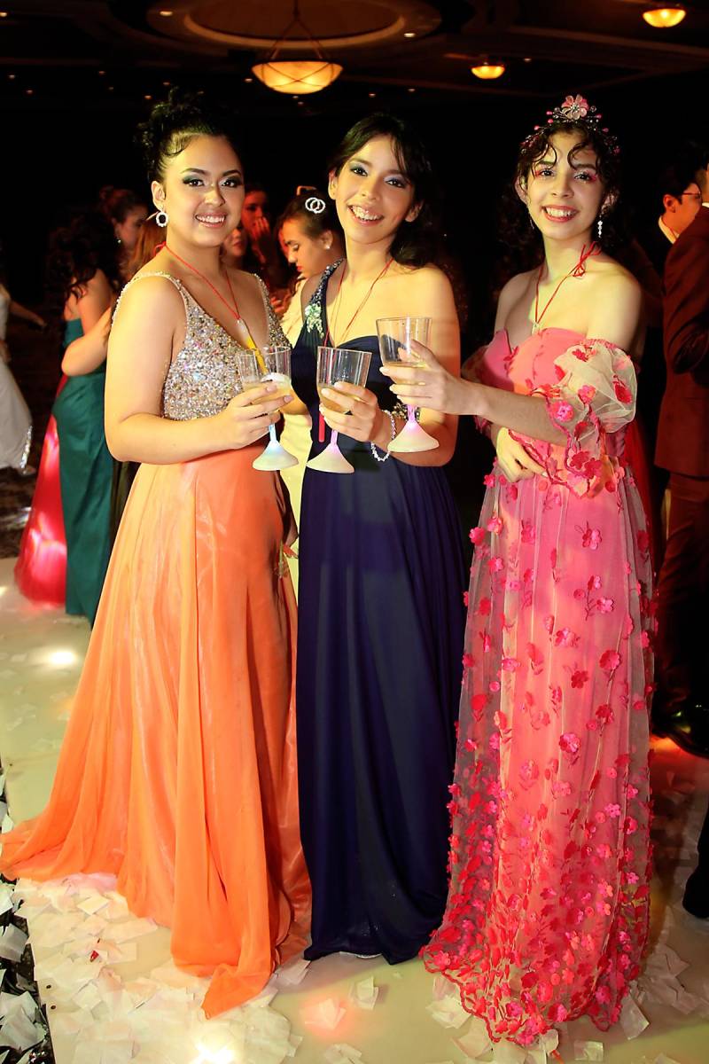 Jasmin Calderón, Valeria Alvarez y Margena Villa
