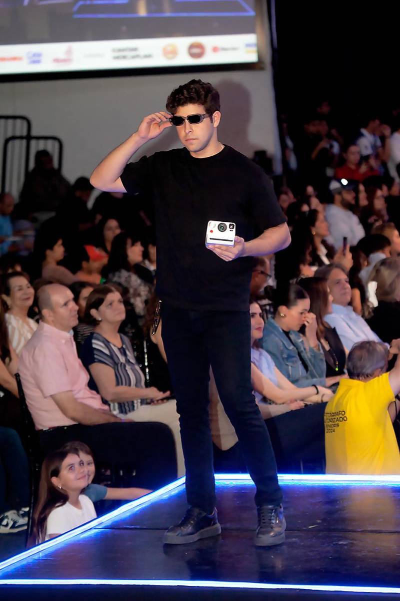 Fashion Show de la EIS 2024