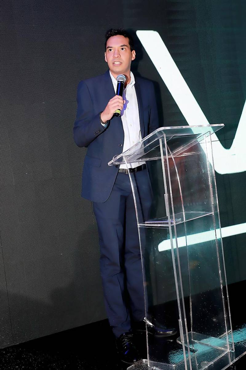 Hugo Flores.