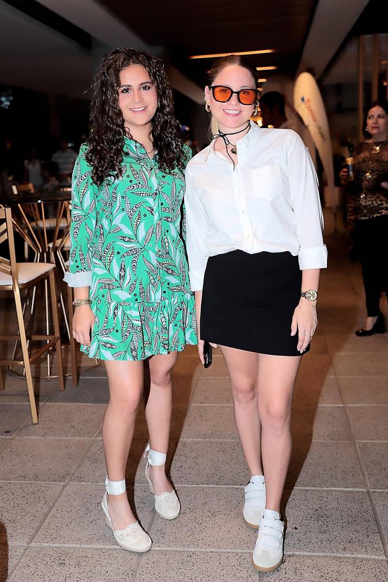 Isabella Mendoza y Cecilia Fiallos.