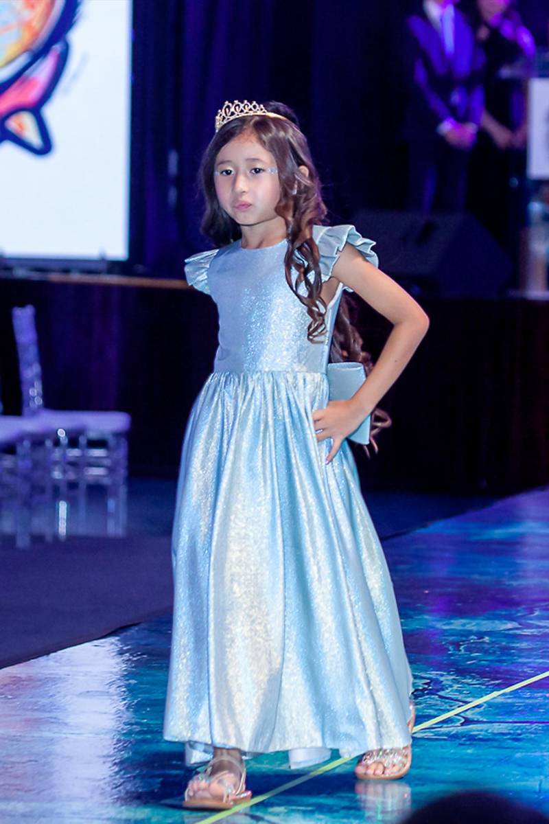 Senior Fashion Show 2026 de la Escuela Internacional Sampedrana, parte 3