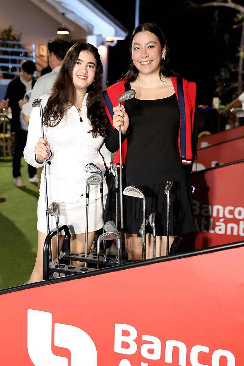 Tatiana Bendeck y Tali Espinoza.