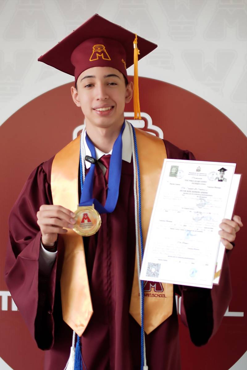 Graduación de los seniors 2026 de Mayan School