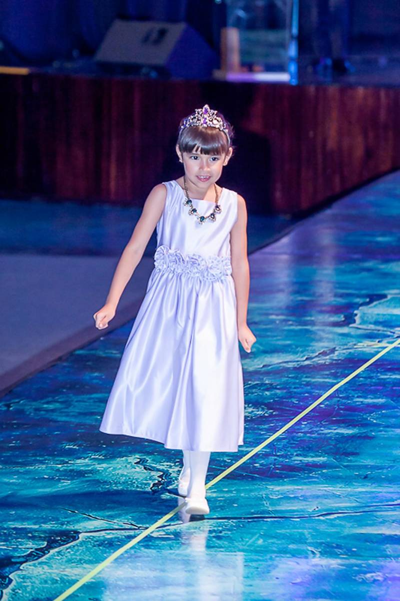 Senior Fashion Show 2026 de la Escuela Internacional Sampedrana, parte 3