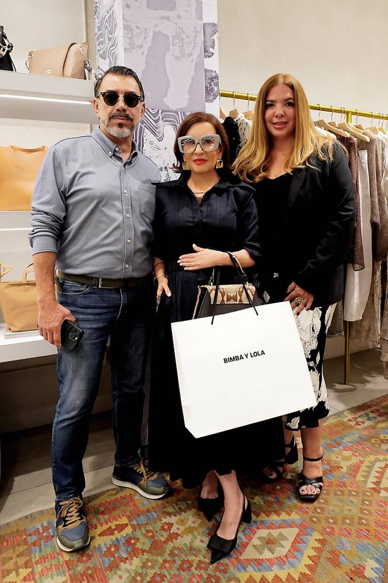 Yoyo Barrientos, Blanca Bendeck y Norma García.