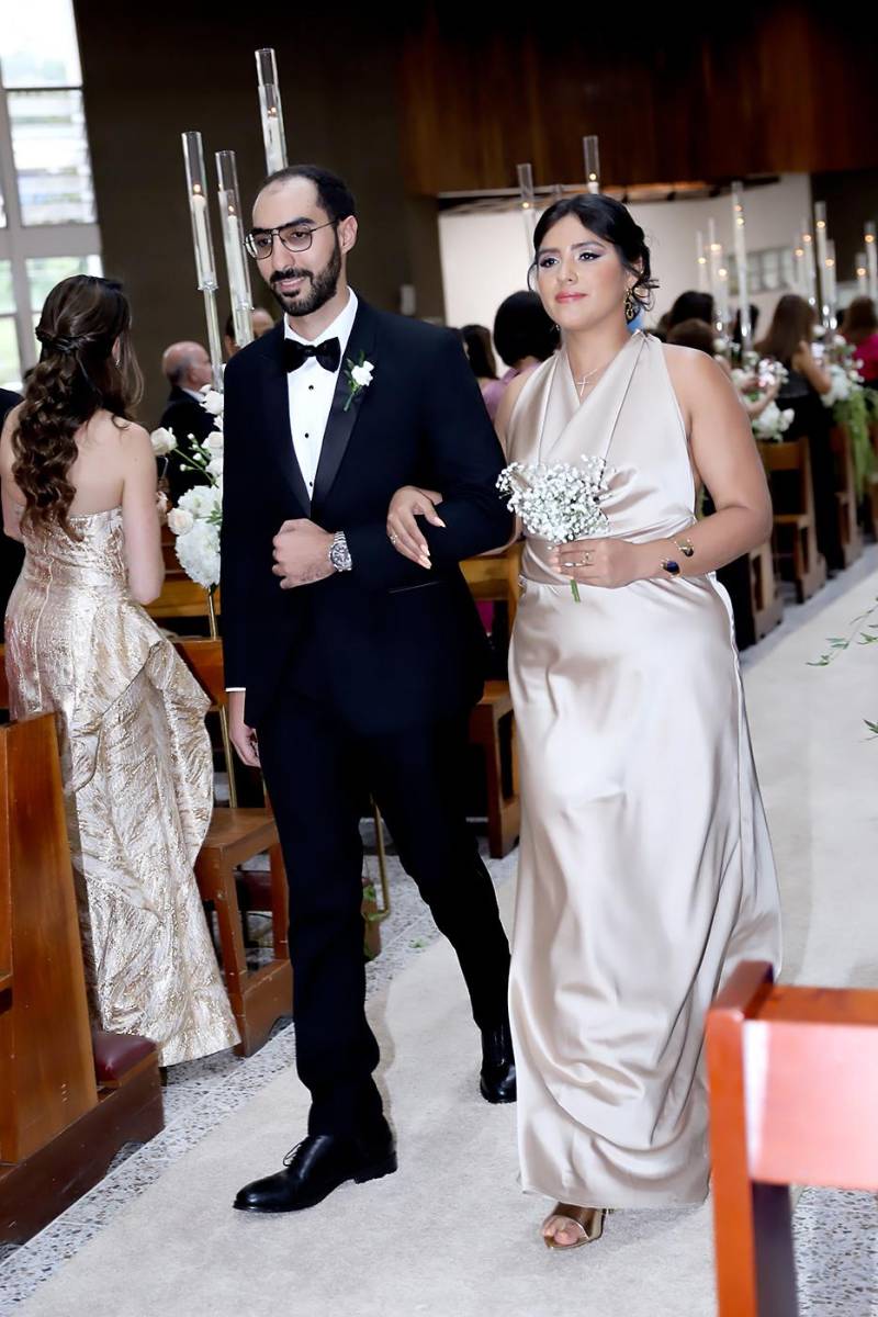 El “sí, acepto” de Victoria Khury y Víctor Kafati