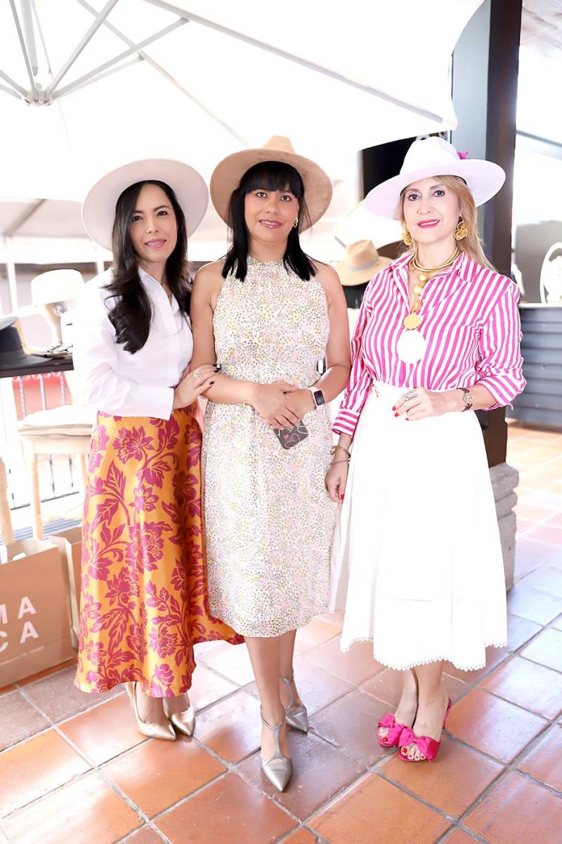 Gracia Aguilar, y Mayra Urquía. Gracia Aguilar, y Mayra Urquía.