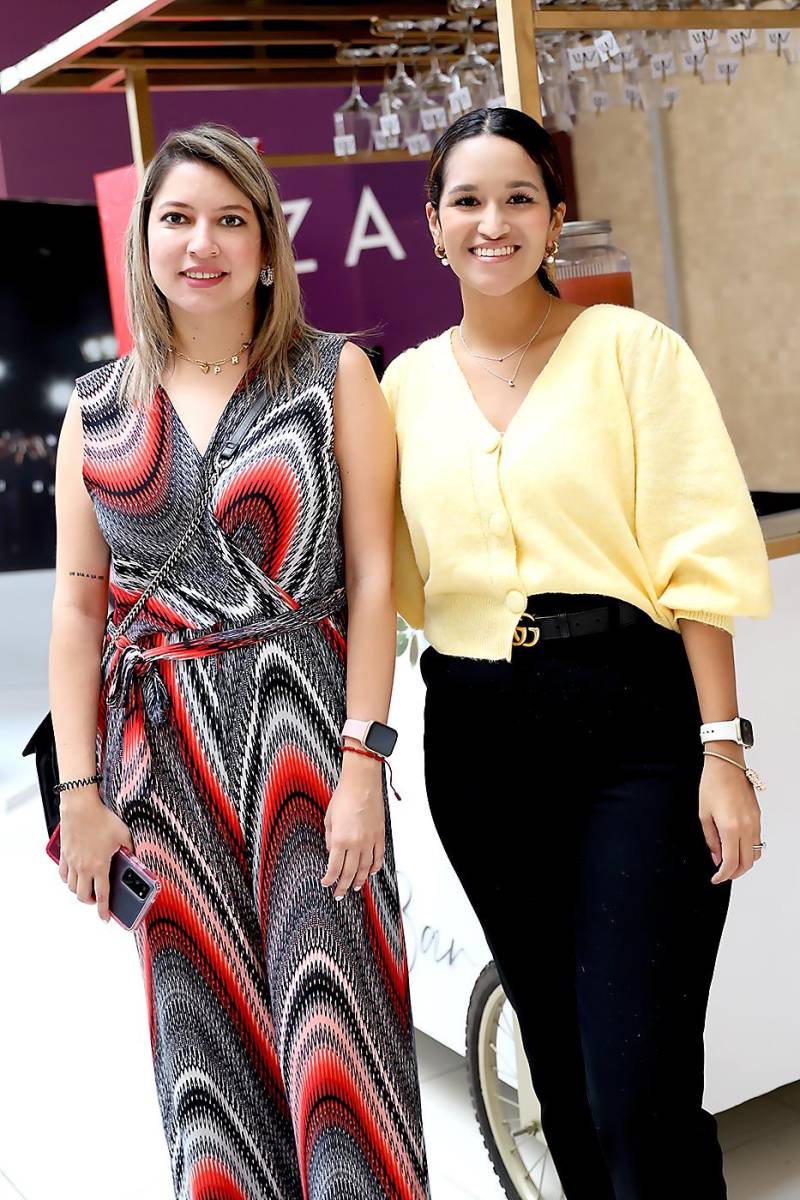 Pamela Mendizabal con Carla Pohl
