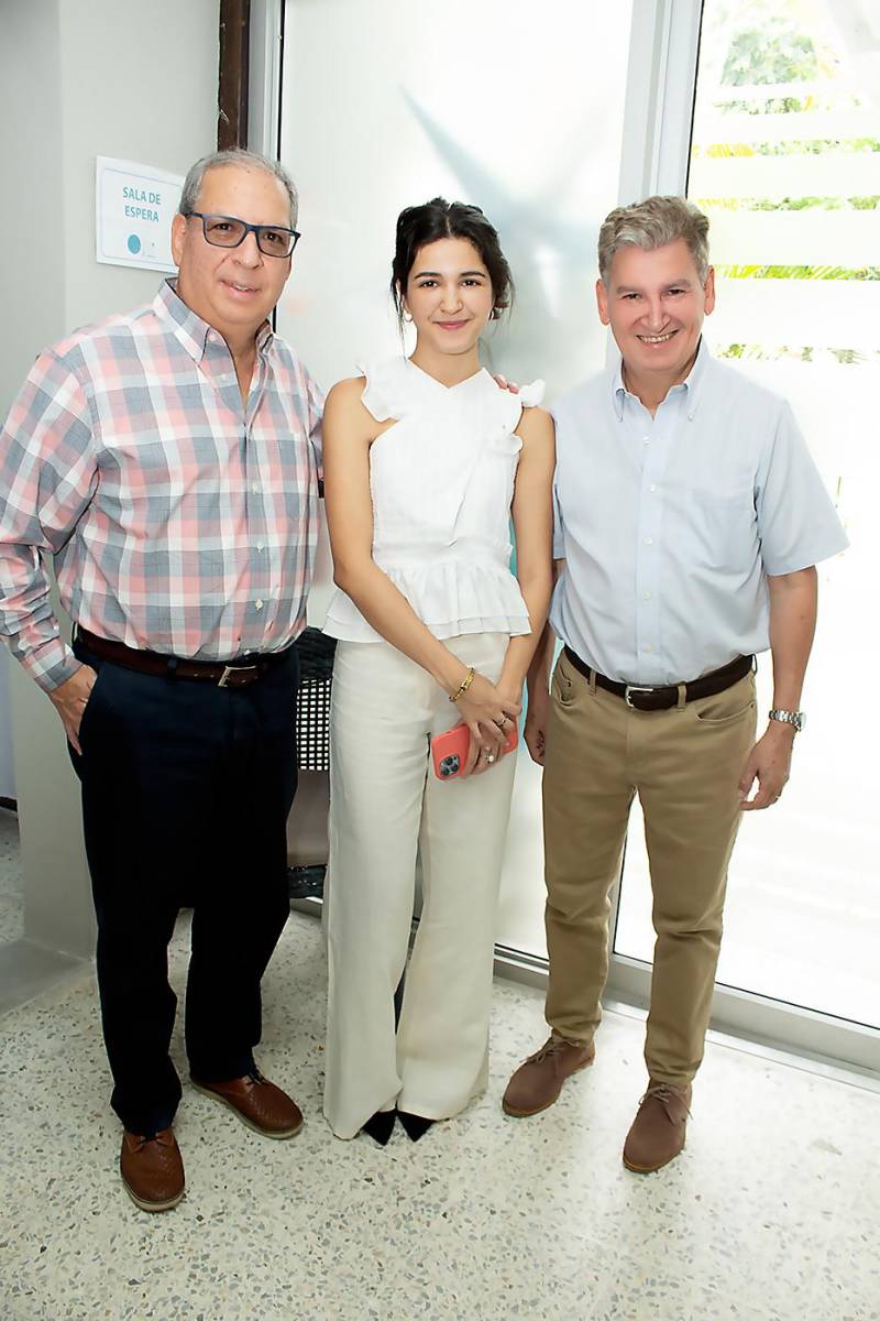 Jorge, Isabella y Rodolfo Bueso.