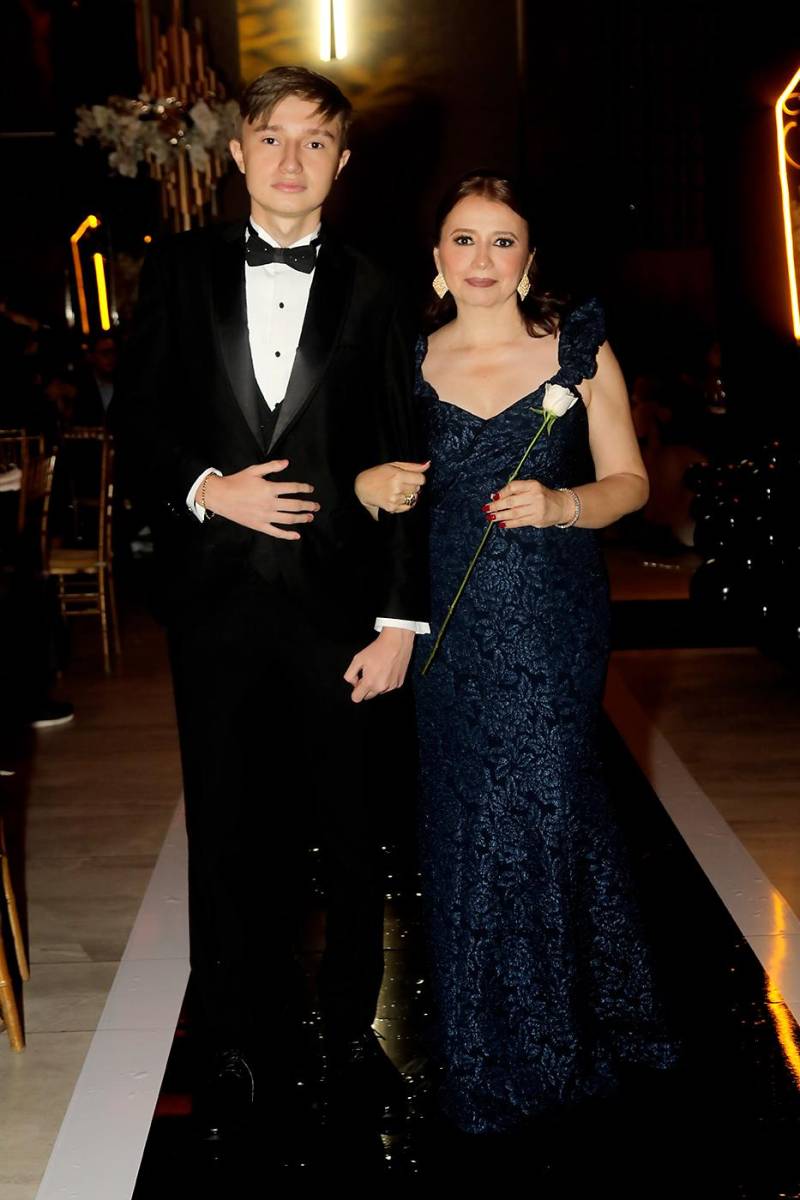 Johan Blanco y Ruth Arita.