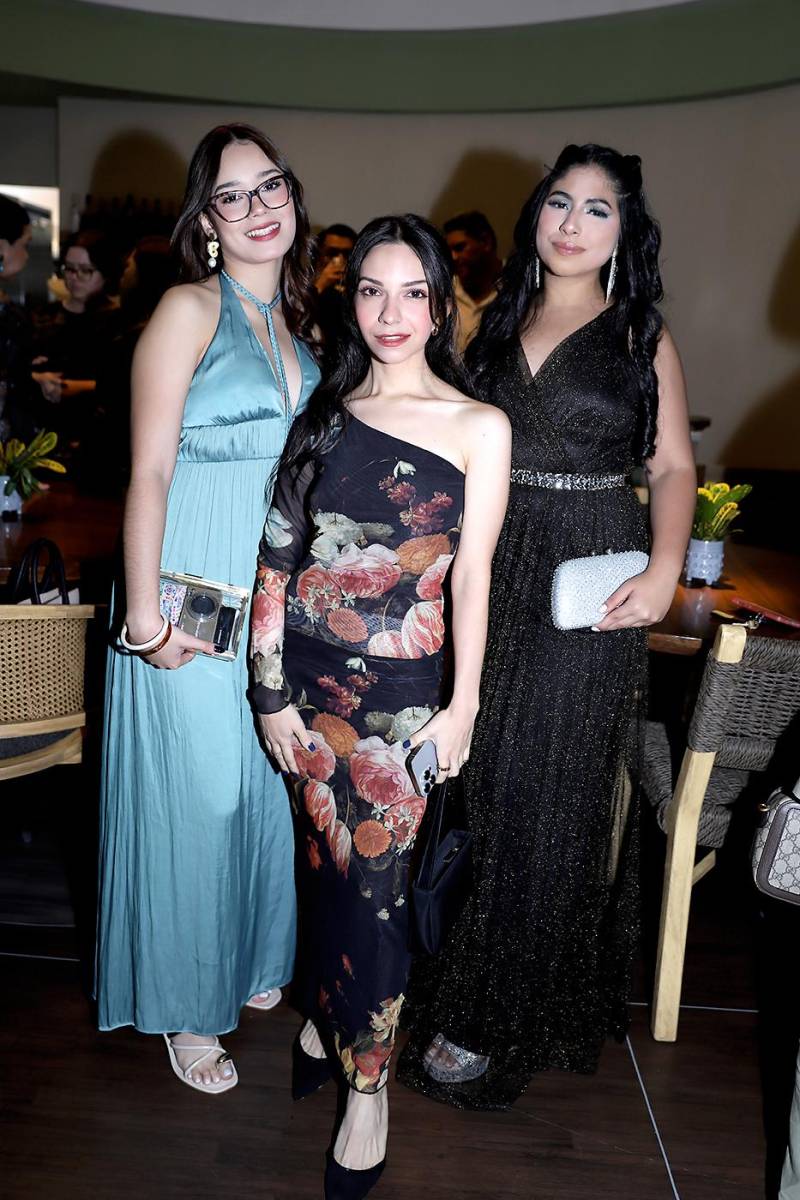 Andrea Rosales, Andrea Zúñiga y Rashell Fuentes.