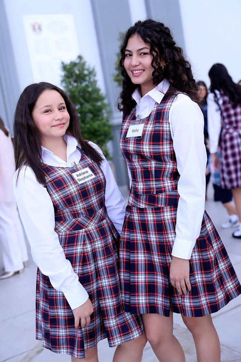 Adriana Andino y Sofía Molinero Adriana Andino y Sofía Molinero