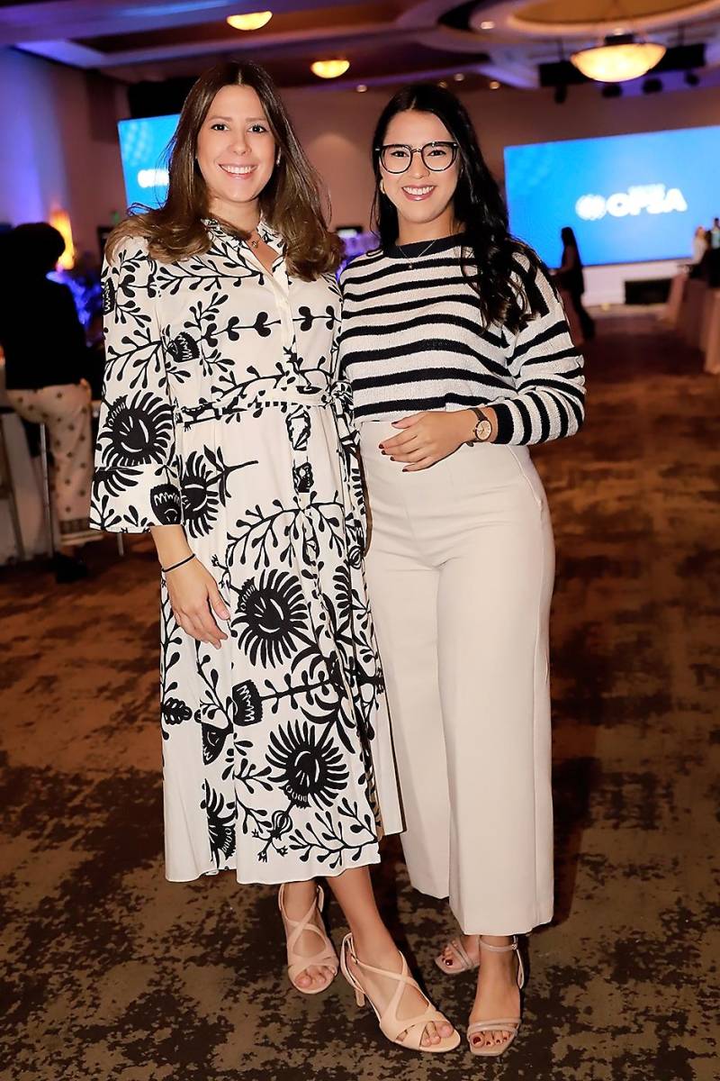 Michelle Marsan y Norma Farías. 