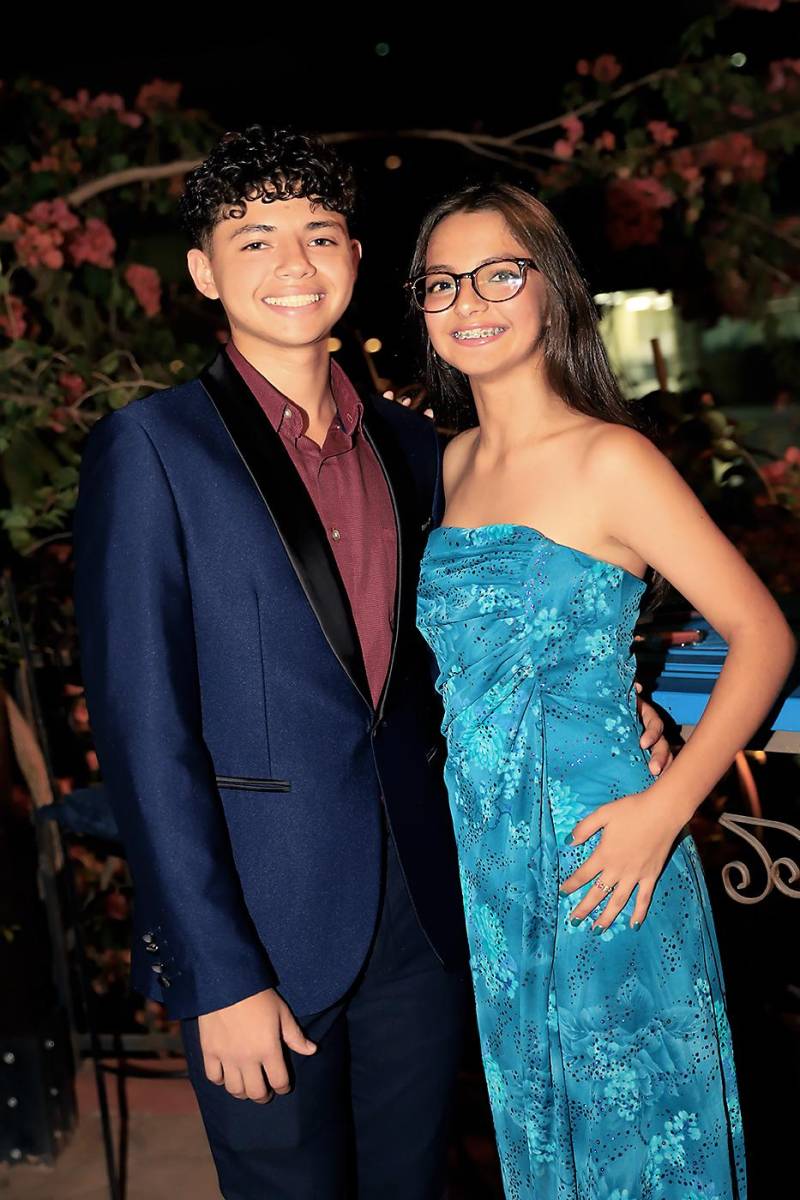 Luis Mejía y Mia Mondragón.