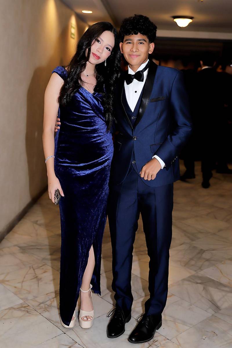 Fiesta de la prom 2024 de Mayan School