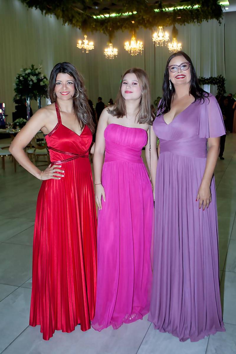 Patricia Wilson, Valeria Cruz y Yazmina Wilson.