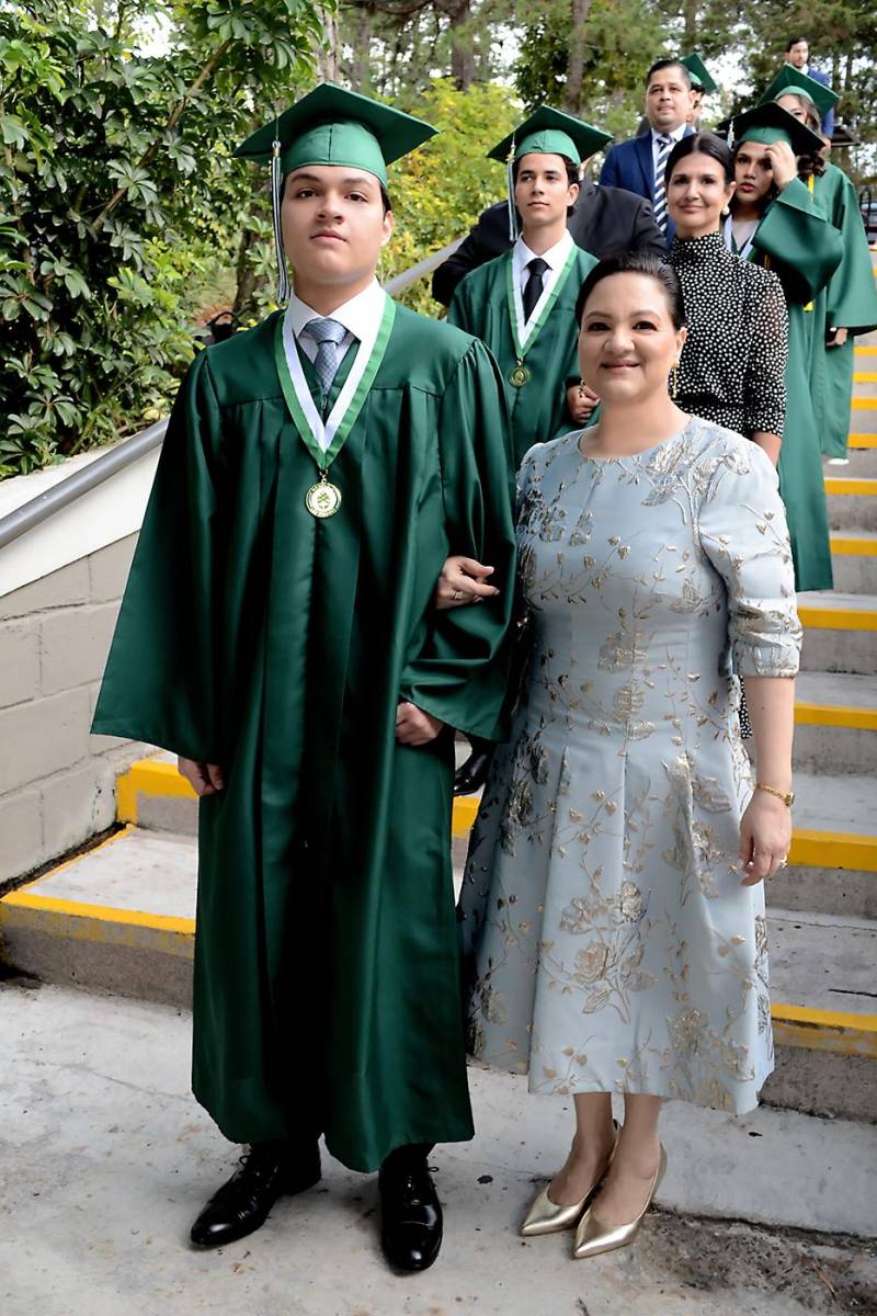 Leonardo y Marialorena Deras.
