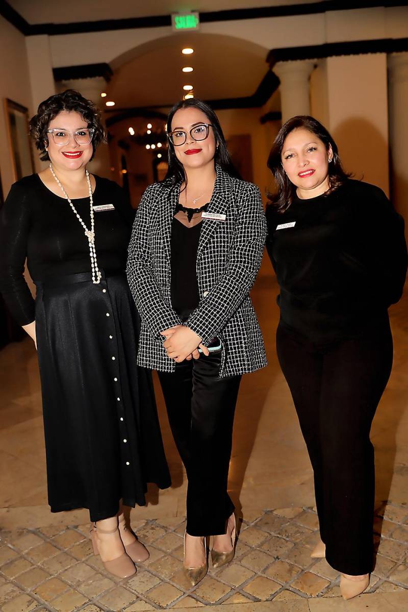 Paola Hernández, Xiomara Bautista y Gloria Chávez.