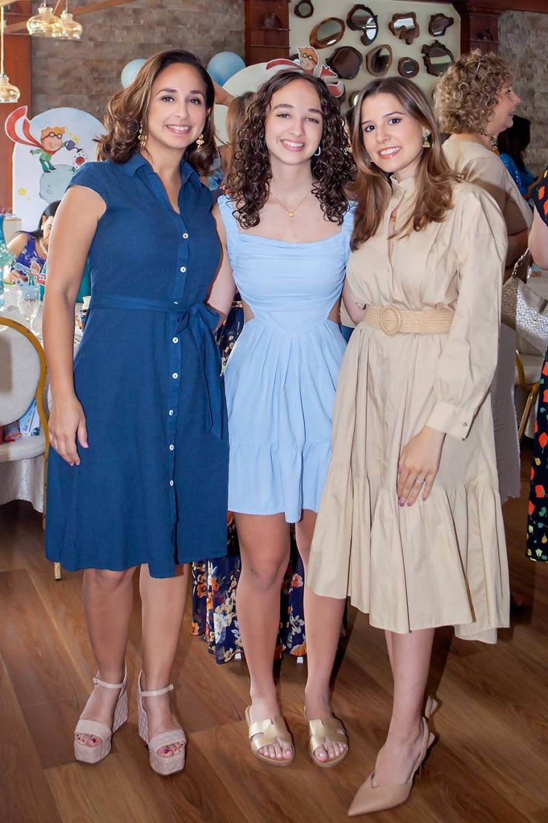 Nashla Abufele y Alexa Girón.