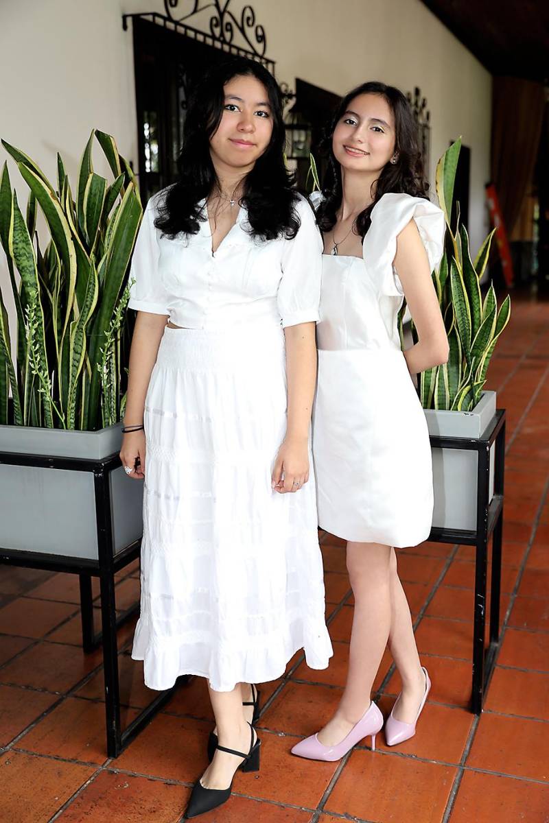 Victoria Monserrat Lagos Cruz y Casta Emma Eloisa Acosta Ramirez