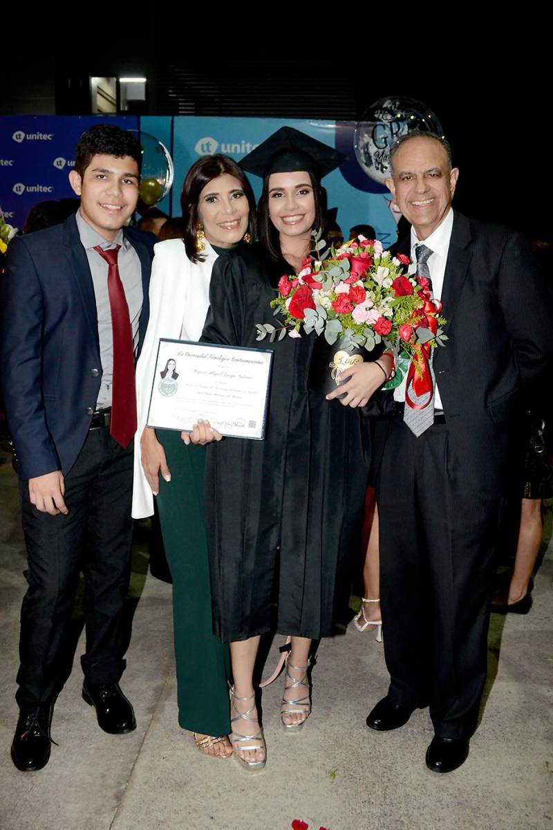 Graduaciones de Posgrado de UNITEC de Tegucigalpa 2025