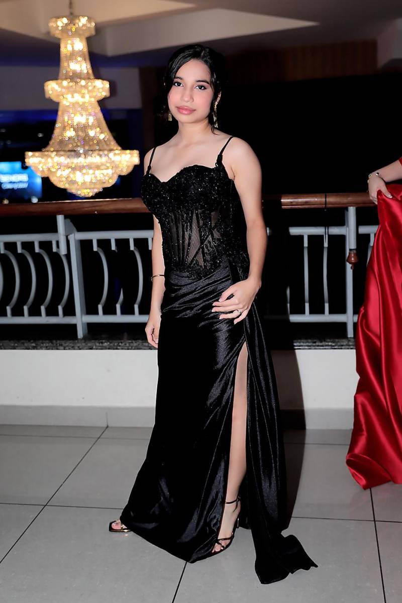 Looks de la prom 2024 del Instituto San José del Carmen