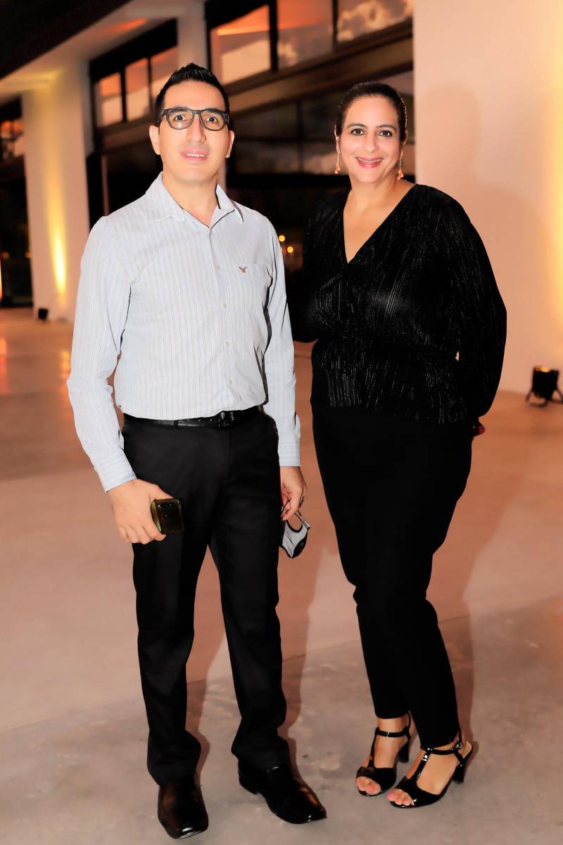 Elvin Contreras y Karen Simon.