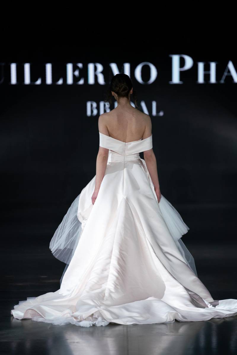 Guillermo Pharis presenta su colección bridal en Denver Fashion Week