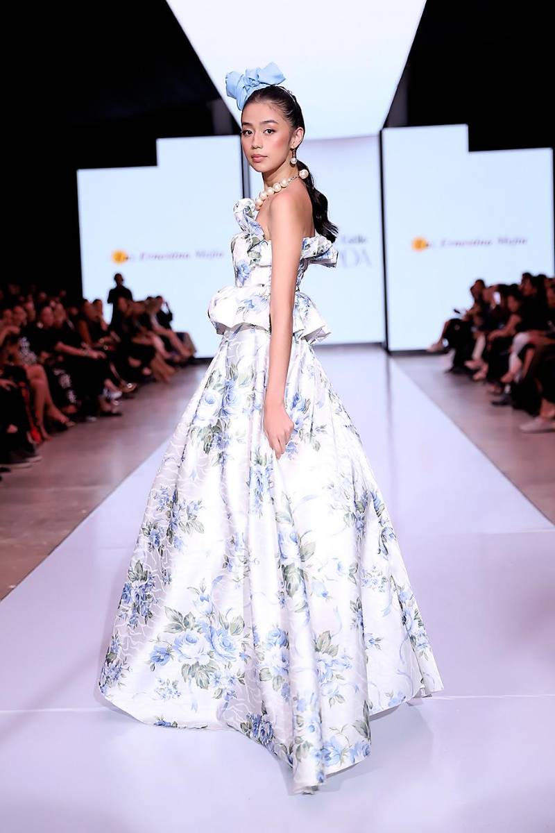 Luz Ernestina Mejía presenta Rosas Azules en la décima edición de BAC Estilo Moda