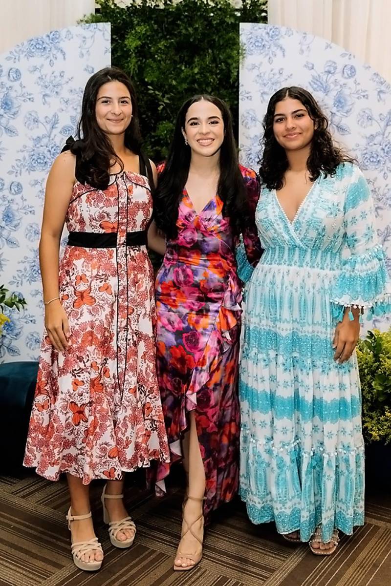 Tatyanna Bendeck, Susana Gamero y Sharika Bendeck.